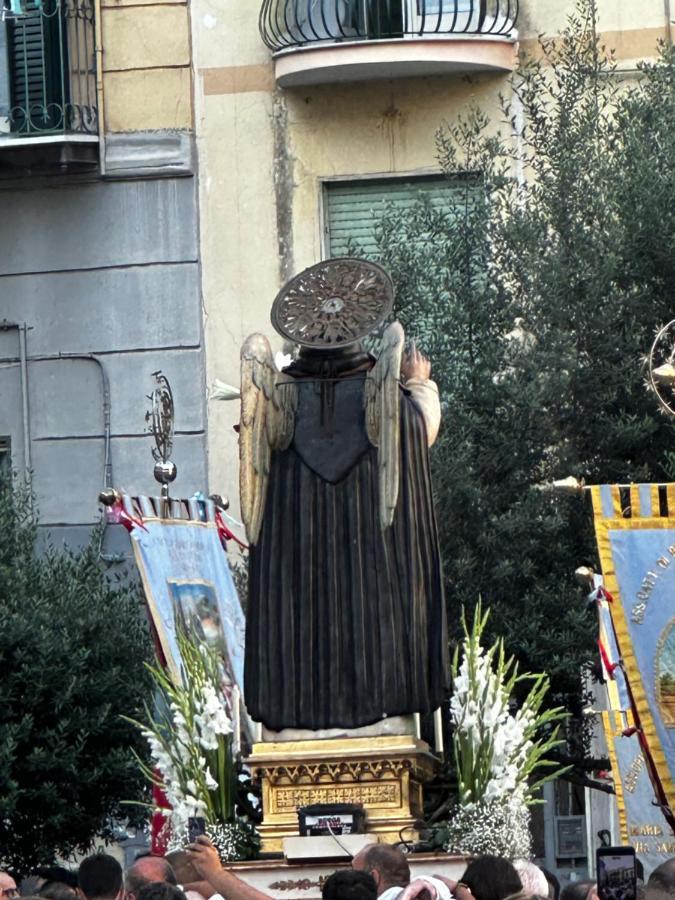 A Cas Ra Nonna Nápoles Exterior foto